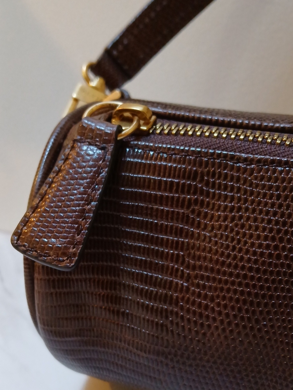 STAUD Susy Lizard Embossed Leather Barrel Shoulder Bag - Picture 6 of 16